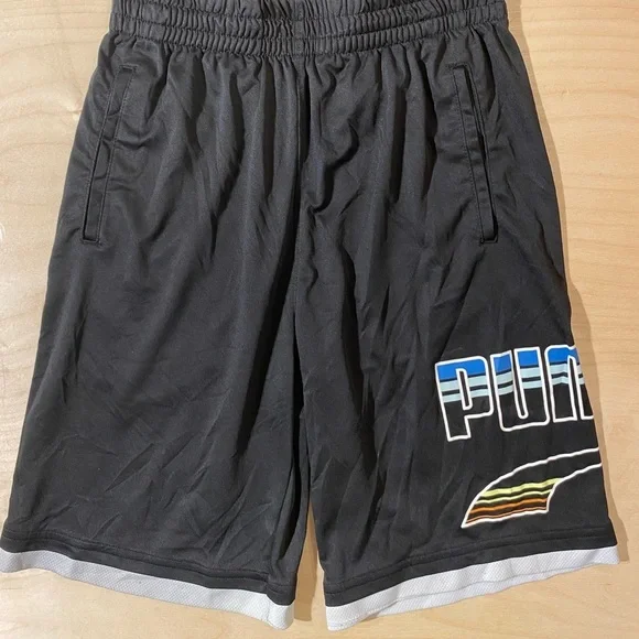 PUMA Shorts Large (14-16) (HX) - Picture 2 of 10